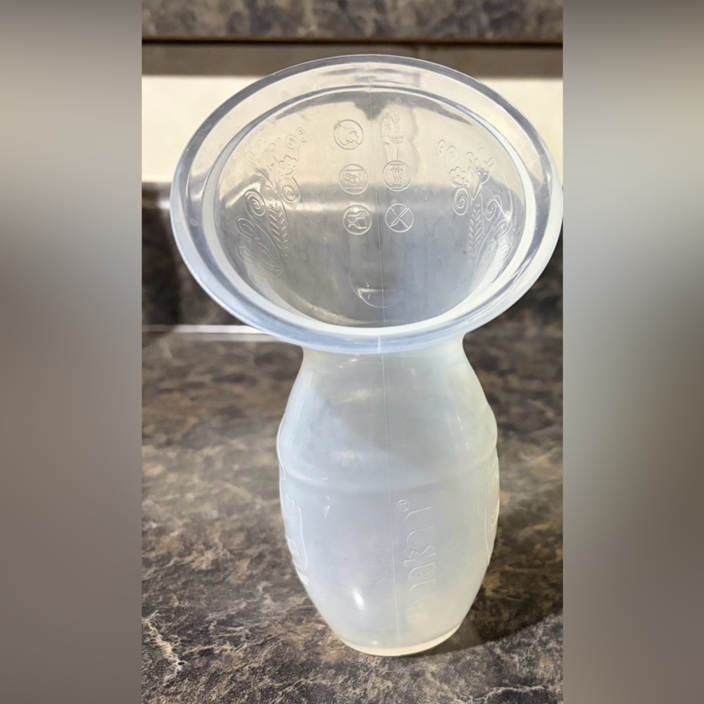 Haakaa Silicone Manual Breast Pump